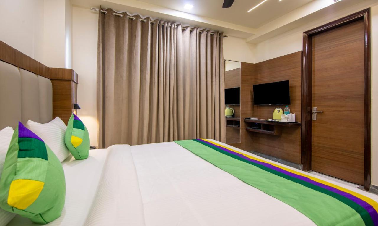 Treebo Royal Comfort New Delhi Exterior photo