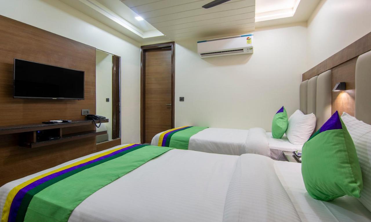 Treebo Royal Comfort New Delhi Exterior photo