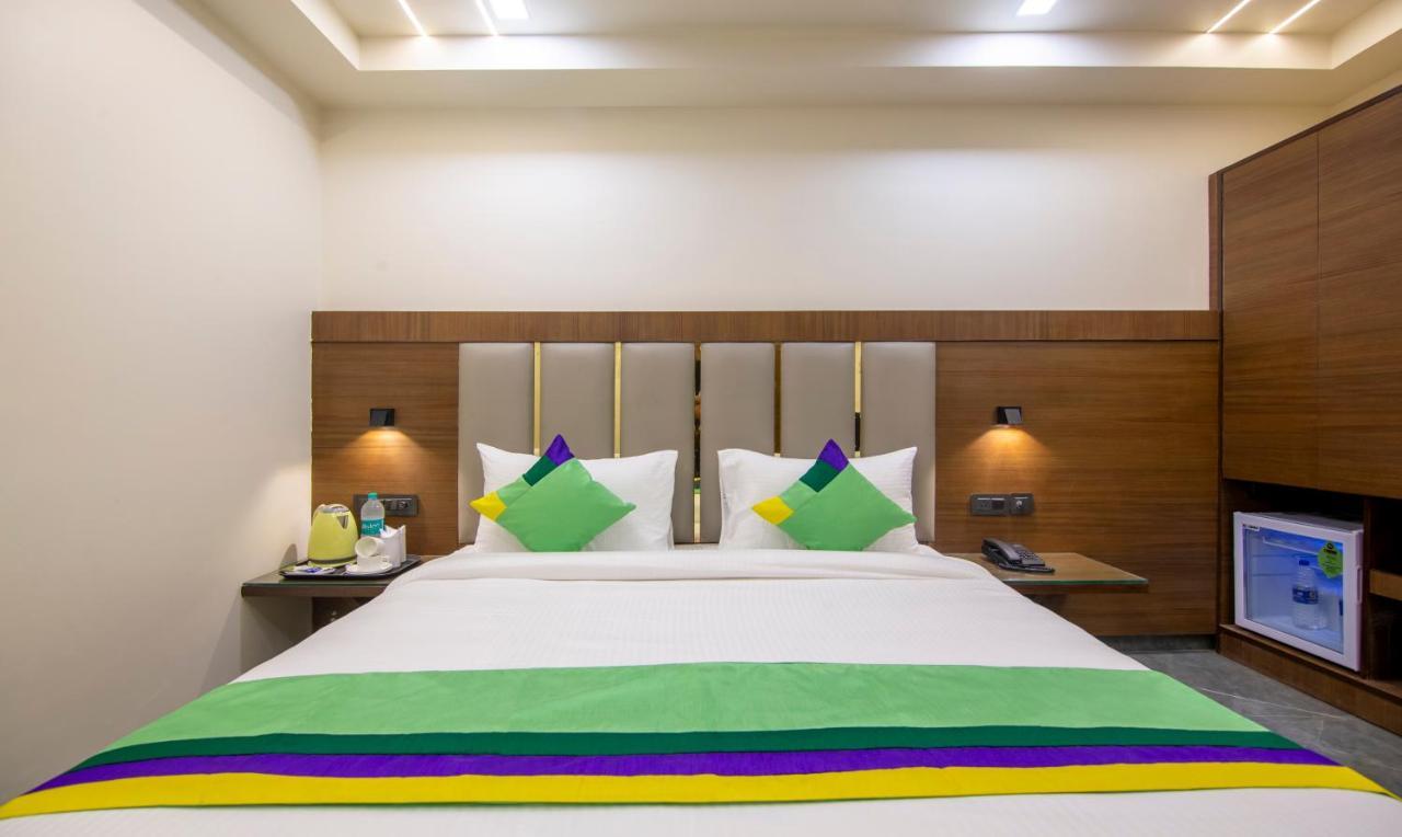Treebo Royal Comfort New Delhi Exterior photo